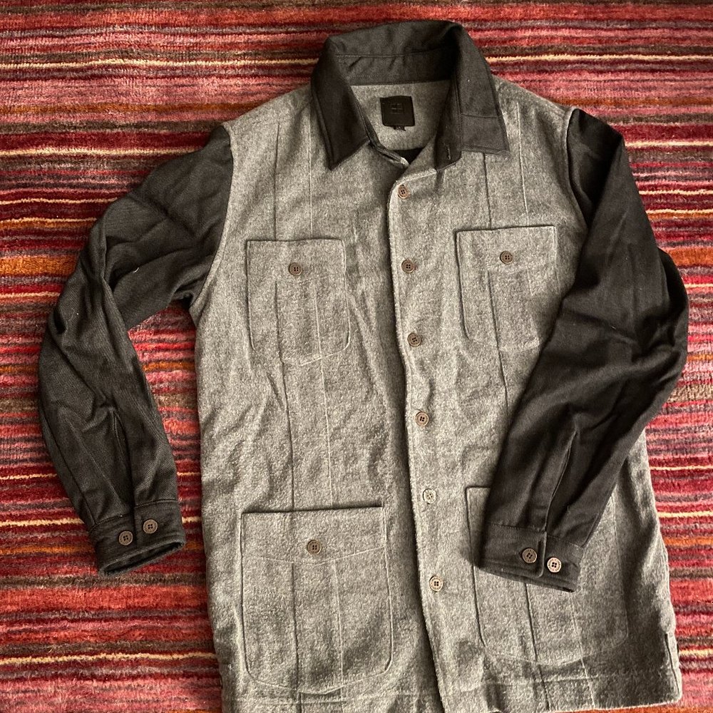INSIGHT Brand Button-Down Jacket — Men's SMALL